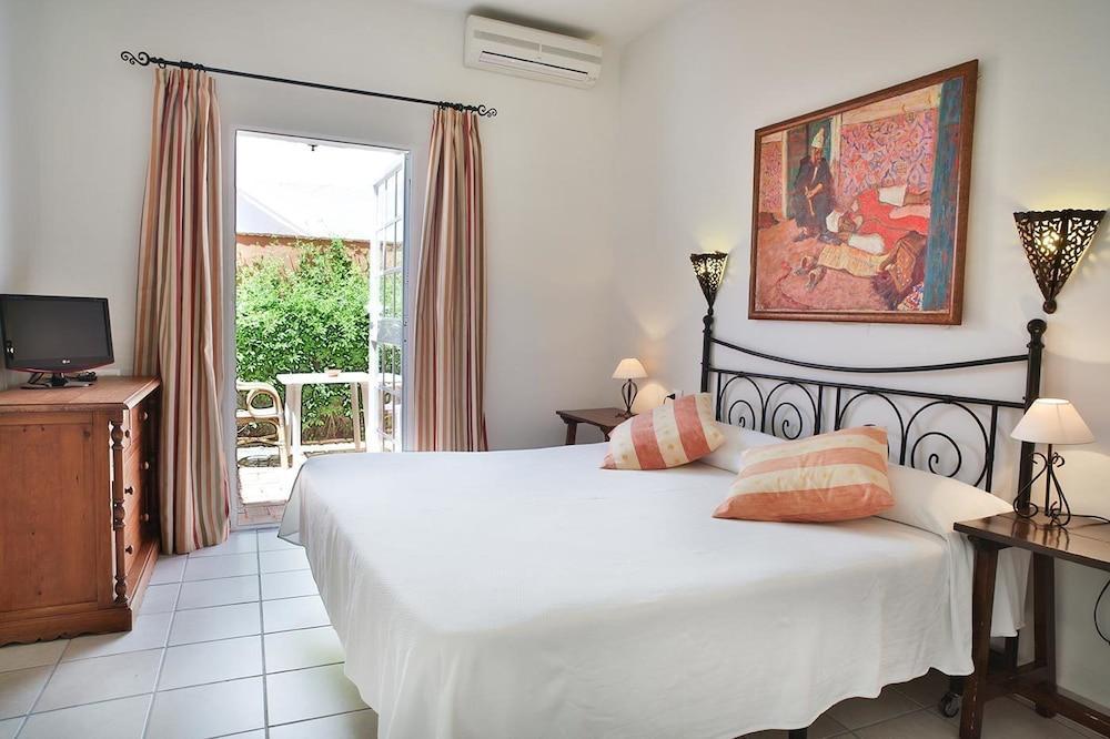 Hotel Madreselva - Grupo Califa Los Canos De Meca Ngoại thất bức ảnh
